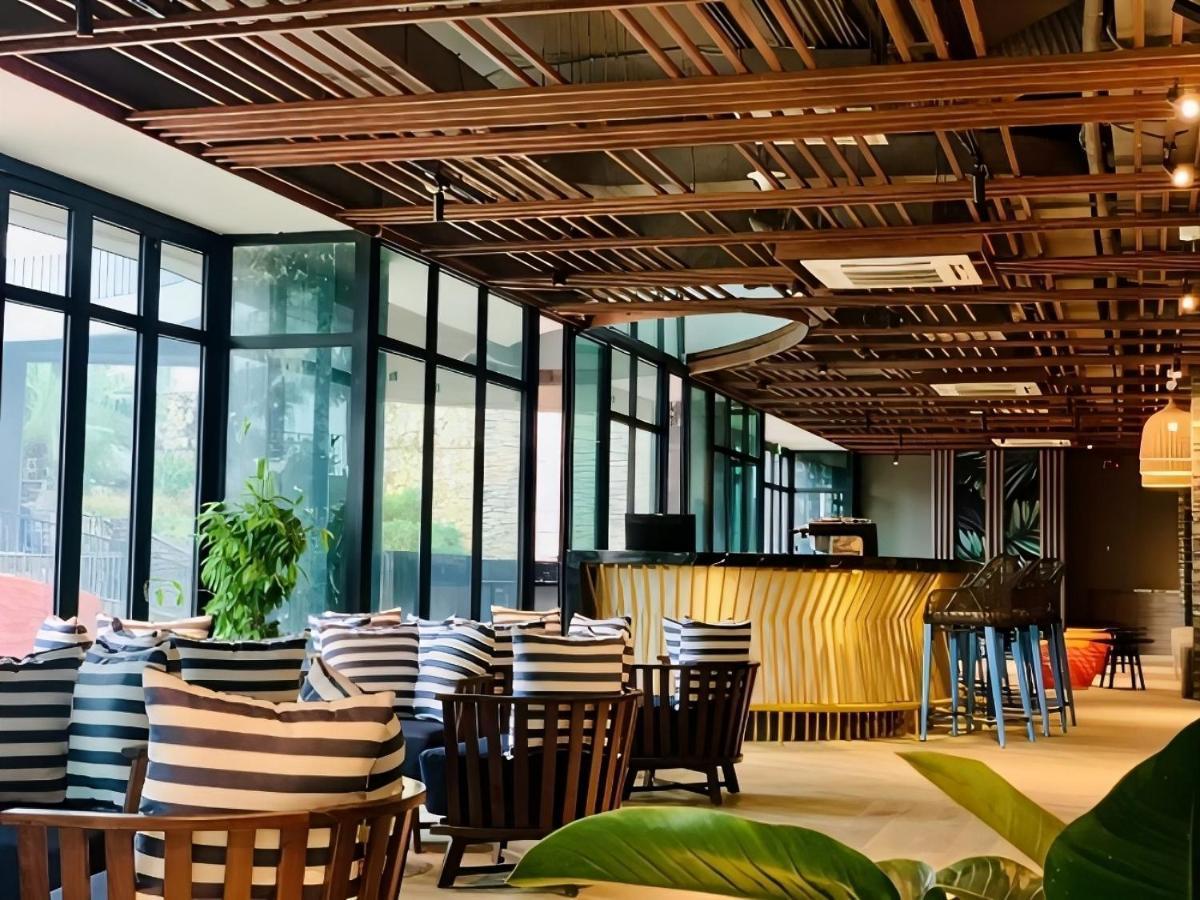 Flc Quy Nhon Seaview Condotel Exterior photo
