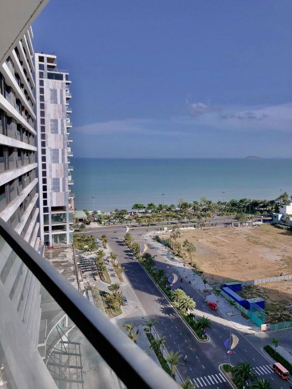 Flc Quy Nhon Seaview Condotel Exterior photo