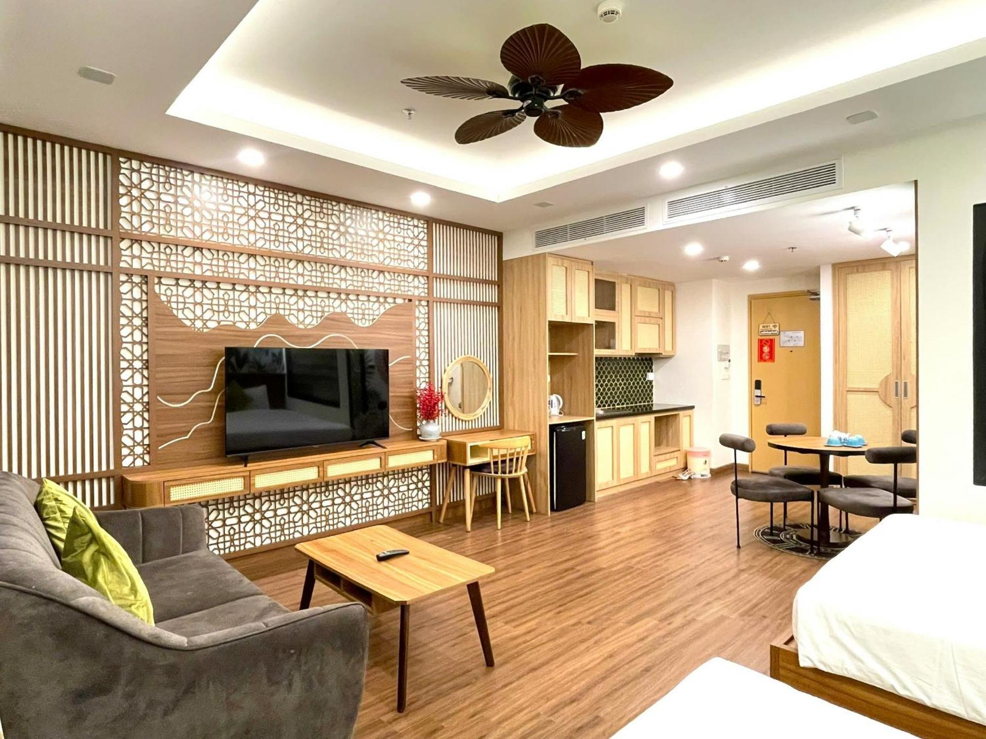 Flc Quy Nhon Seaview Condotel Exterior photo